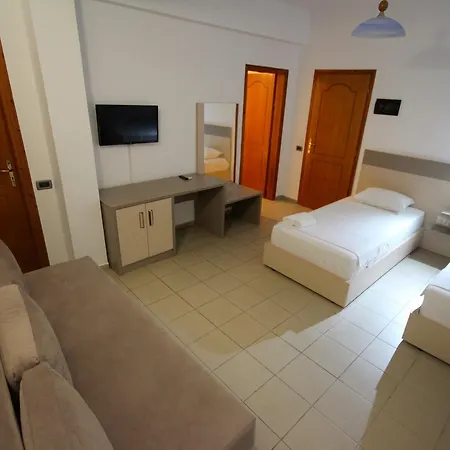 ホテル Jb Sarandë
